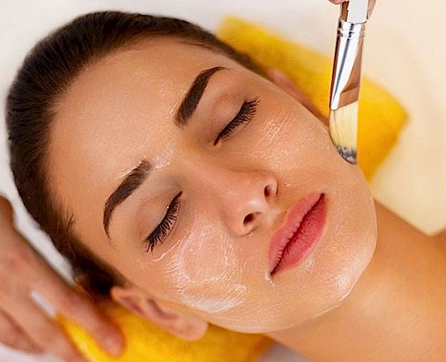 Пилинг миндальный в Алматы | Клиника Restetica