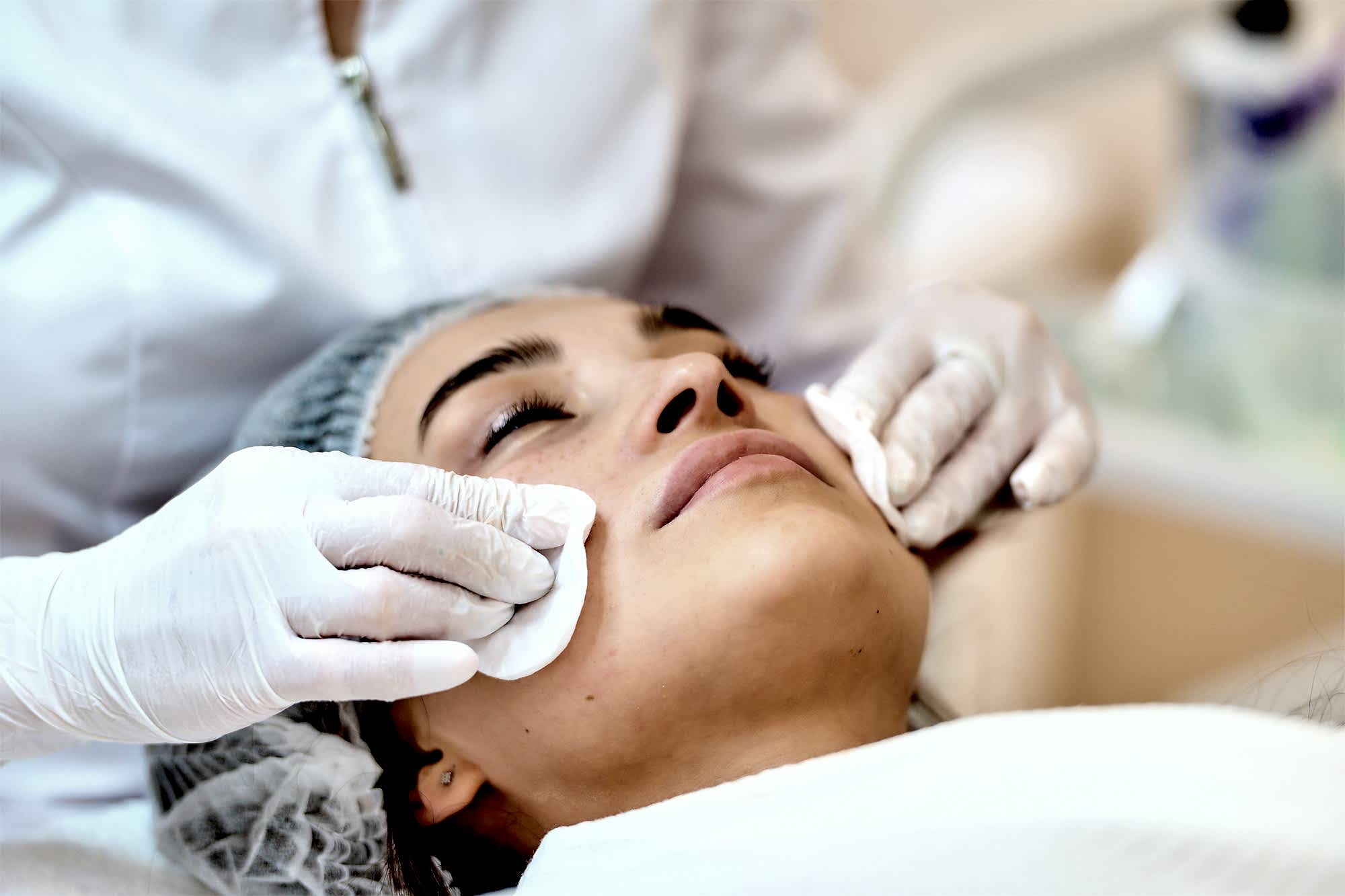 Чистка лица Алматы