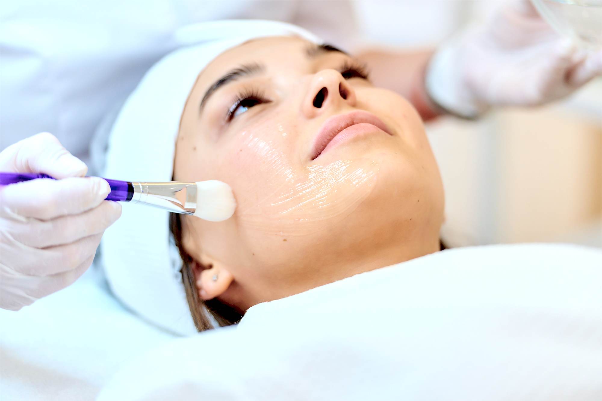 Комплексная чистка лица в Алматы